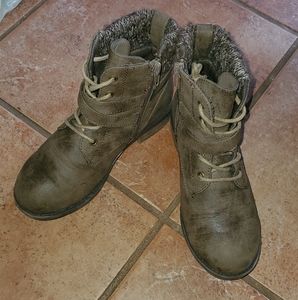 I.D. Required children's brown laced boots